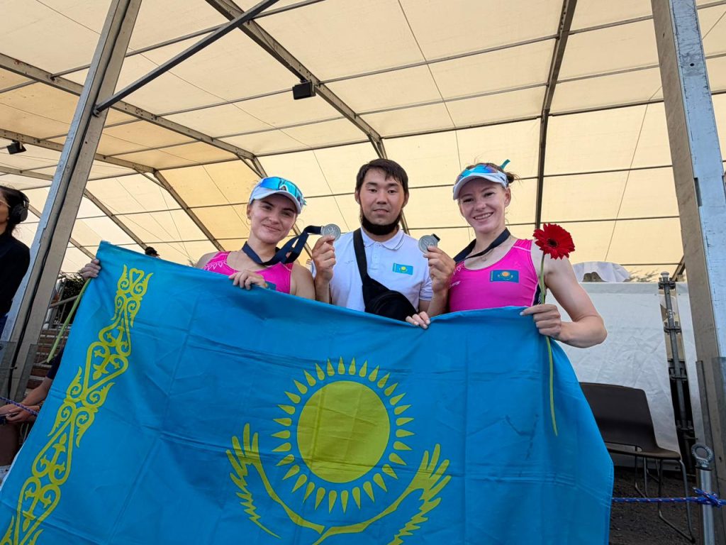 Казахстанские гребцы завоевали бронзу на Кубке мира в Люцерне